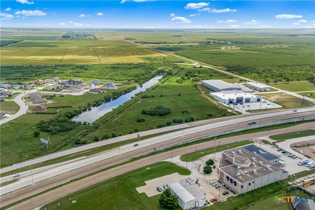 16.34 acres in Victoria County gallery image 4
