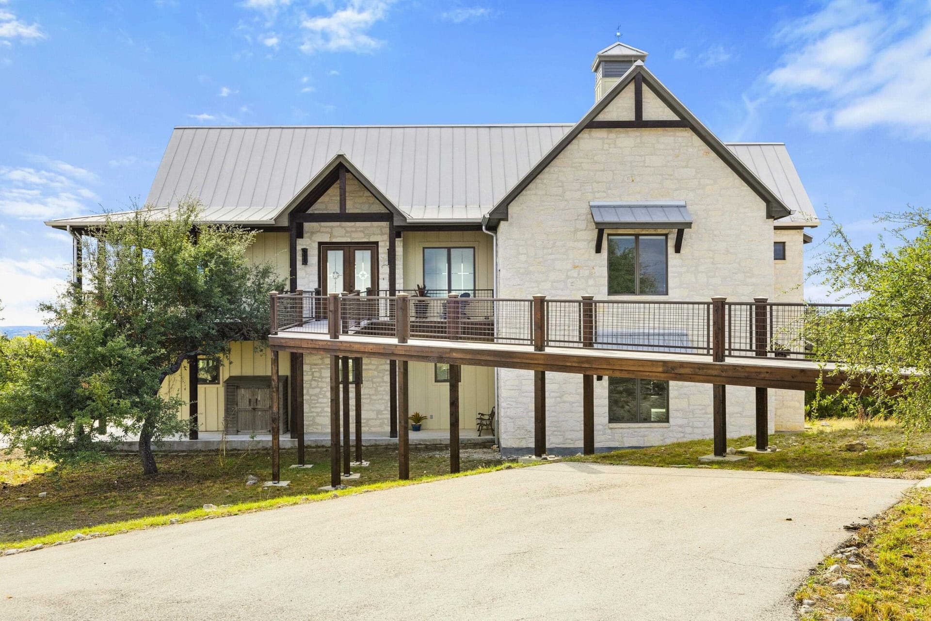 17.9 acres in Blanco County gallery image 3