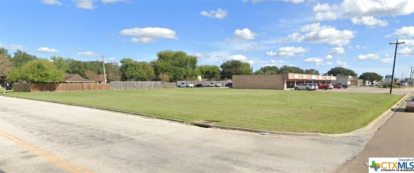 0.71 acres in Victoria County gallery image 2