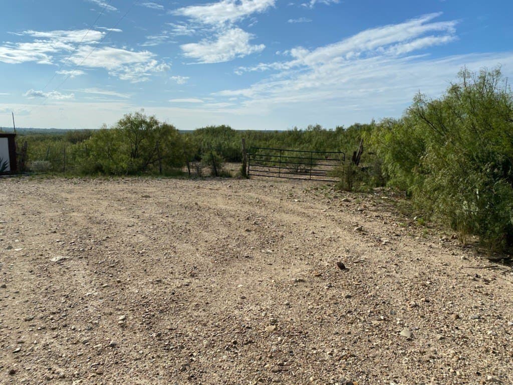 23.92 acres in Maverick County gallery image 3