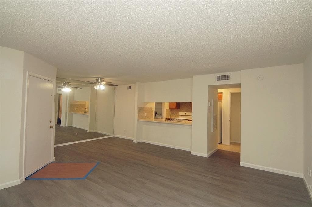 17.99 acres in Dallas County gallery image 3