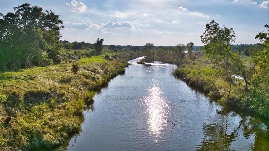33 acres in Menard County