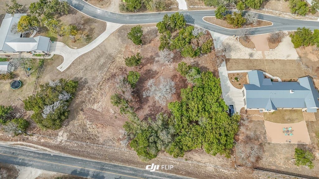 1 acres in Kerr County gallery image 3