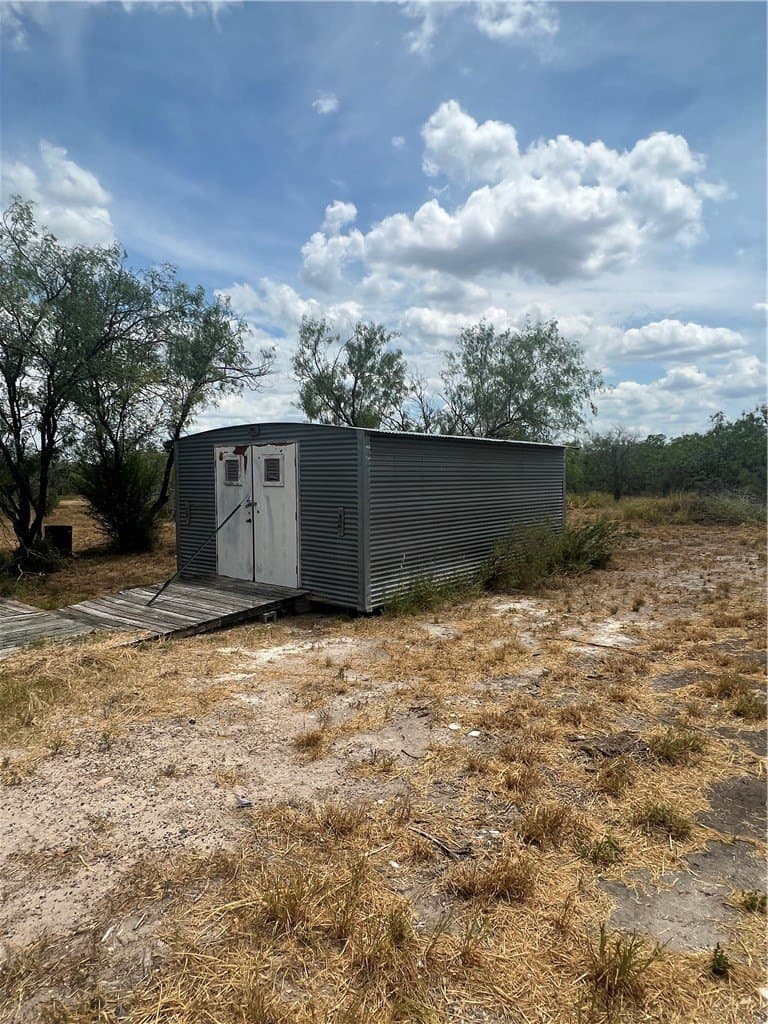 100,000 acres in Live Oak County - photo 12