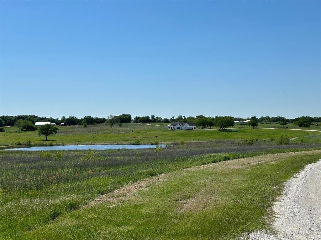 11 acres in Cooke County gallery image 4