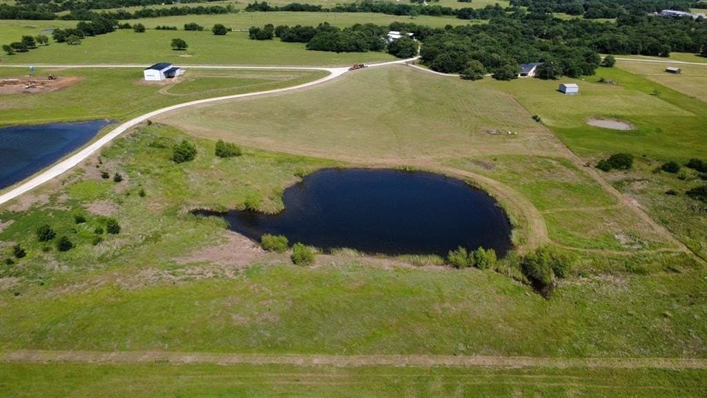 11 acres in Cooke County