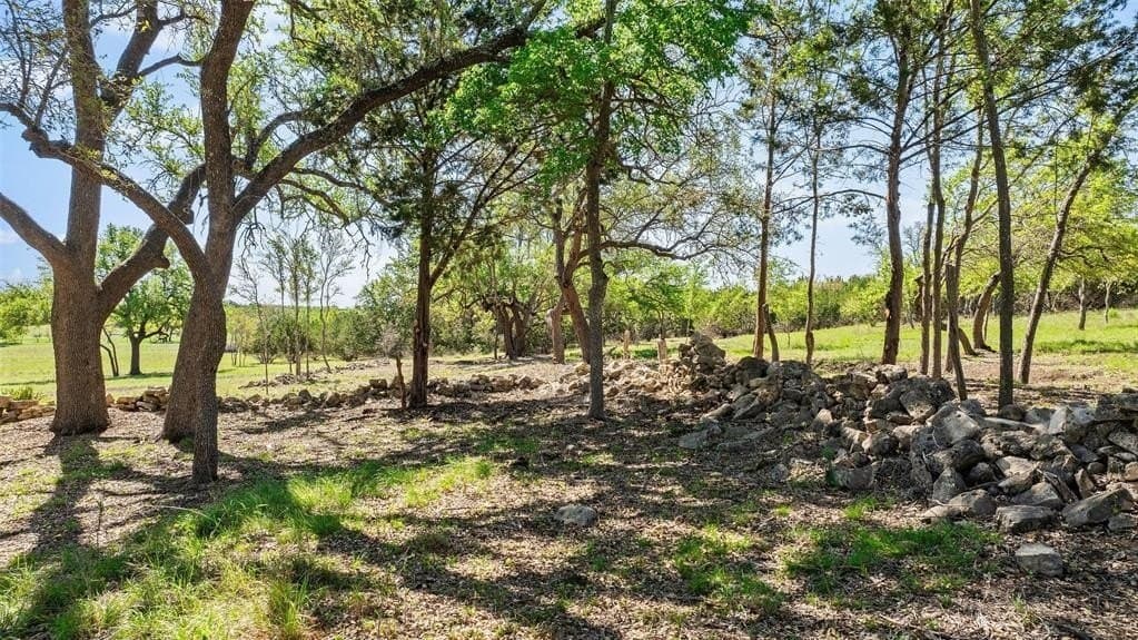 25 acres in Blanco County