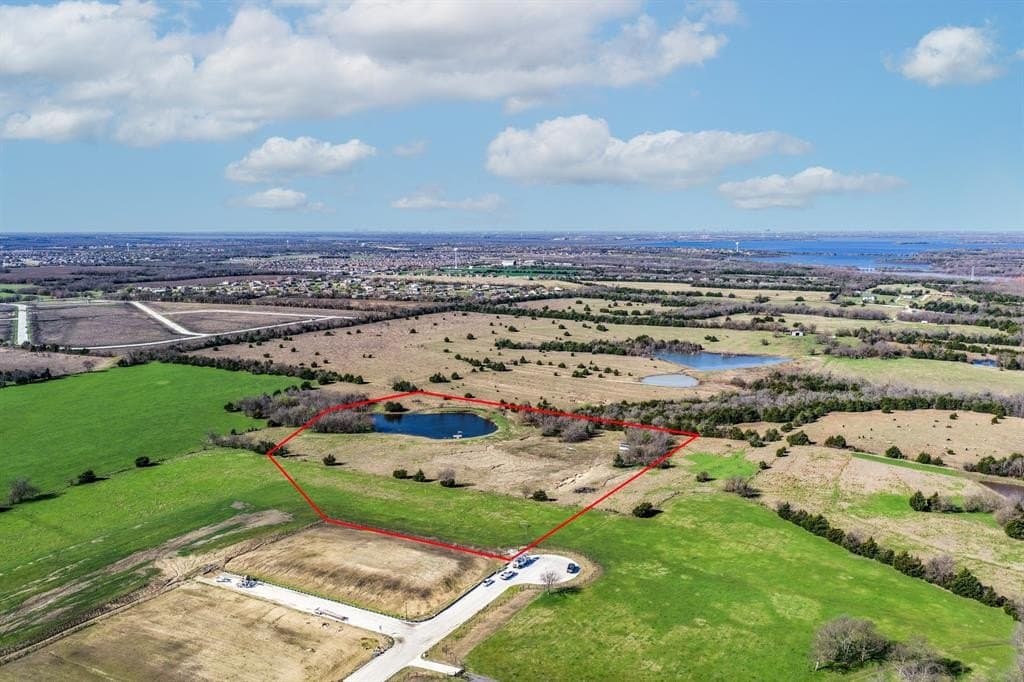 11.98 acres in Collin County gallery image 2