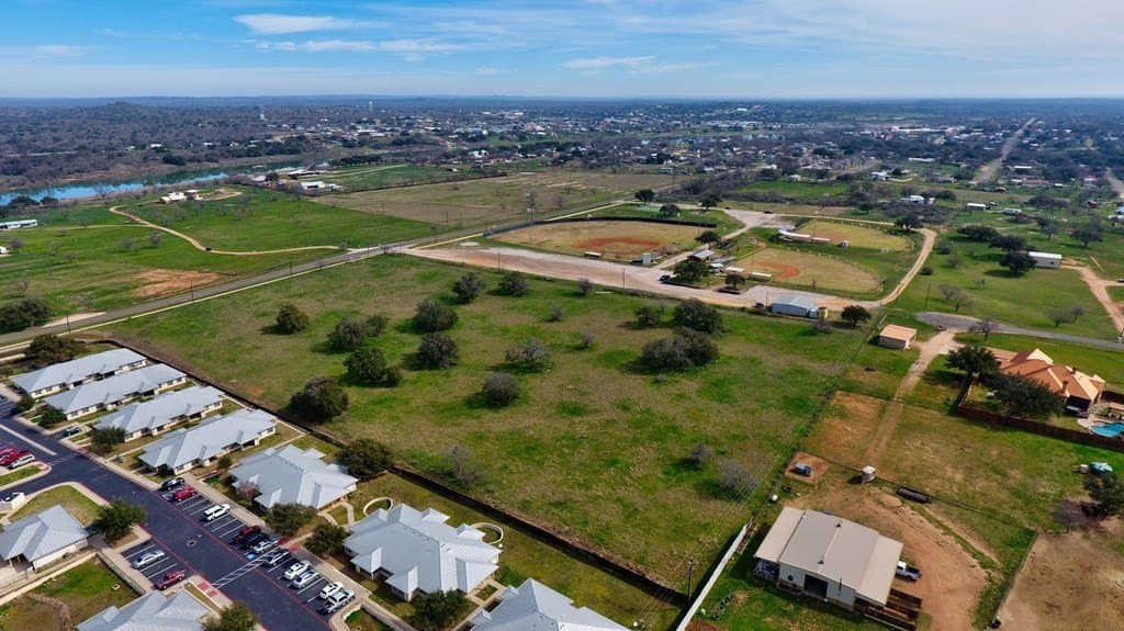 8.4 acres in Llano County - photo 4