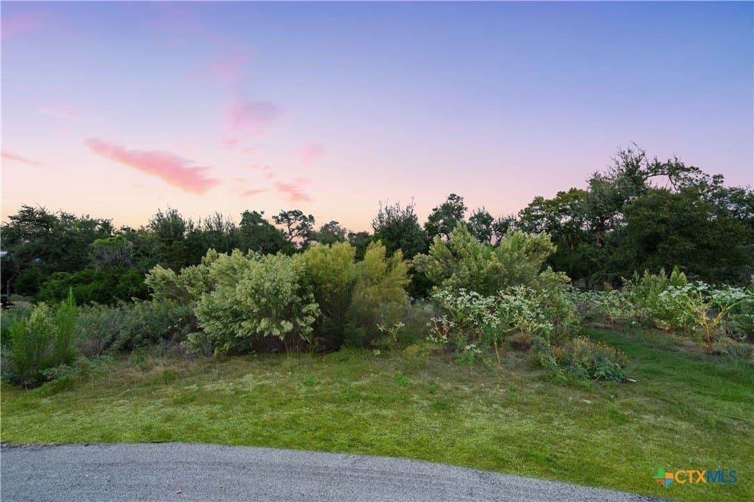 1.67 acres in Comal County