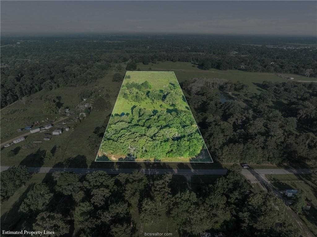 5 acres in Waller County