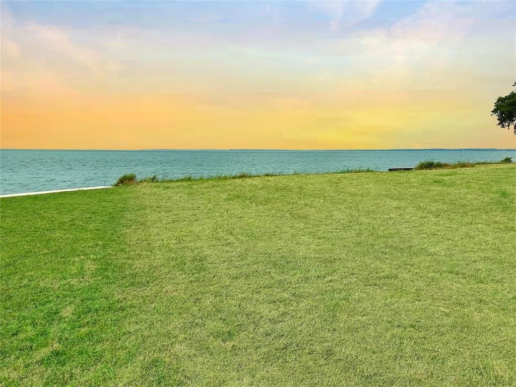 1.01 acres in Navarro County gallery image 2