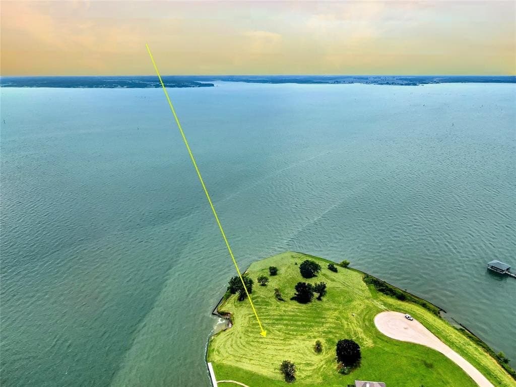 1.01 acres in Navarro County gallery image 3