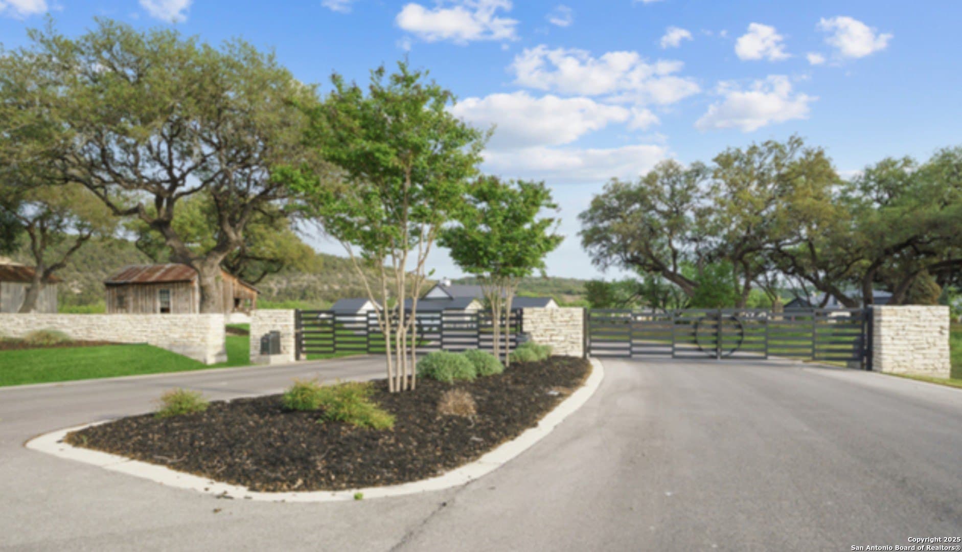 1.07 acres in Comal County - photo 4