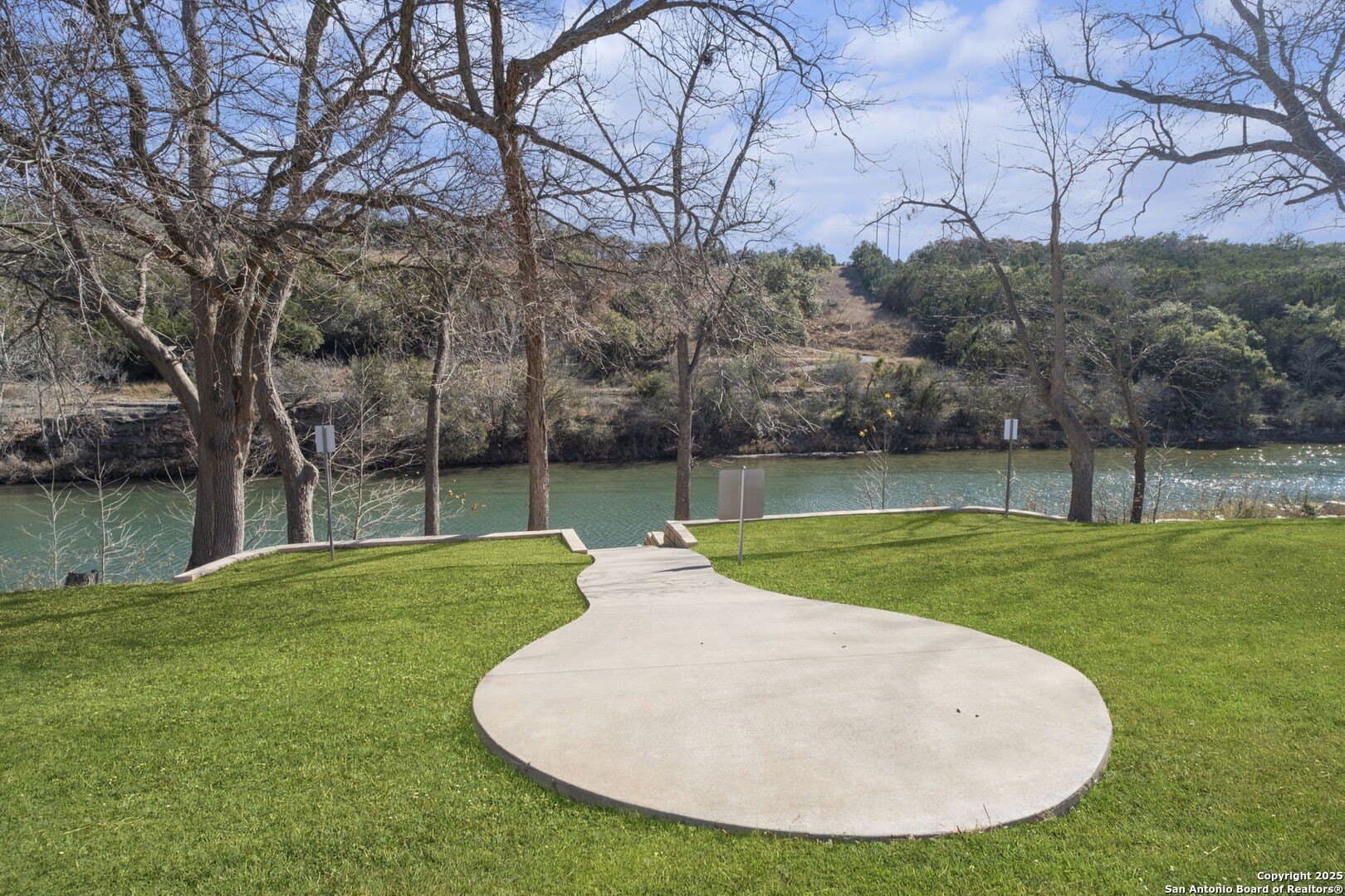 1.07 acres in Comal County - photo 7