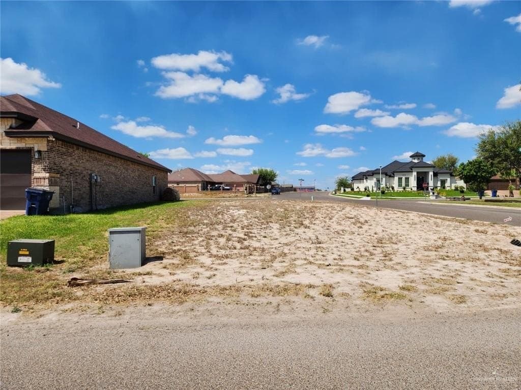 0.13 acres in Hidalgo County - photo 4