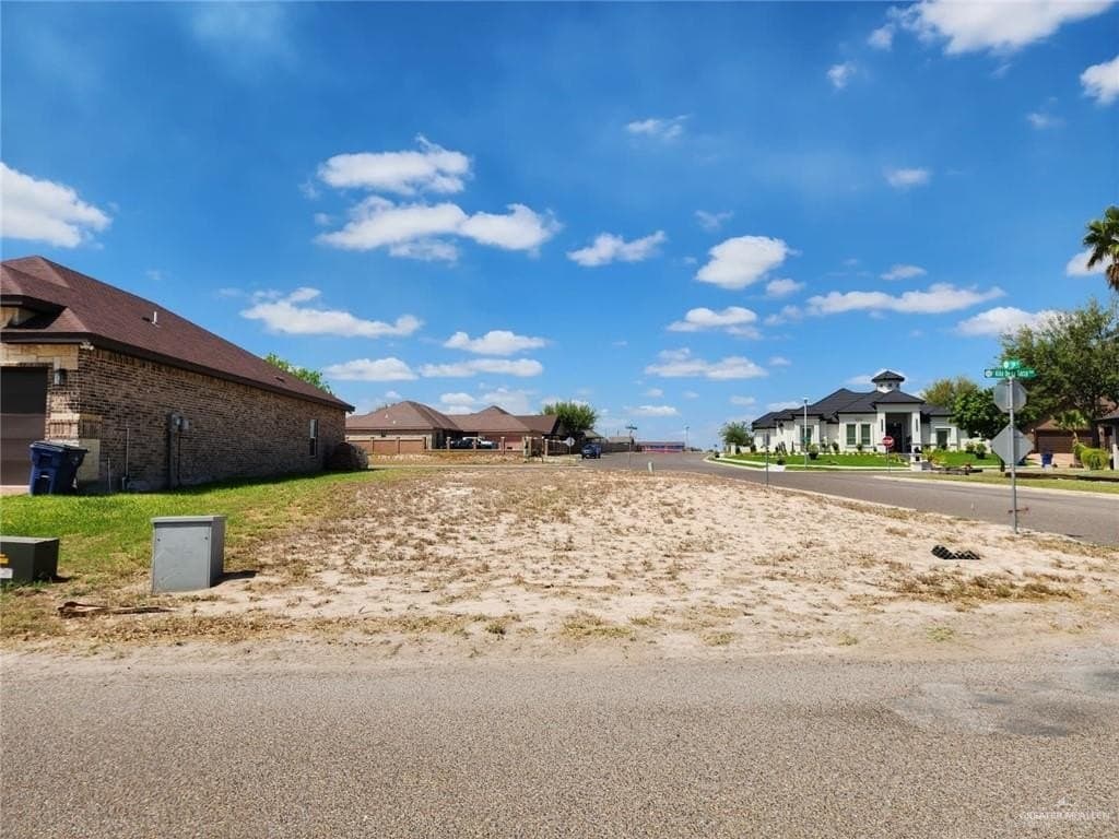 0.13 acres in Hidalgo County - photo 2