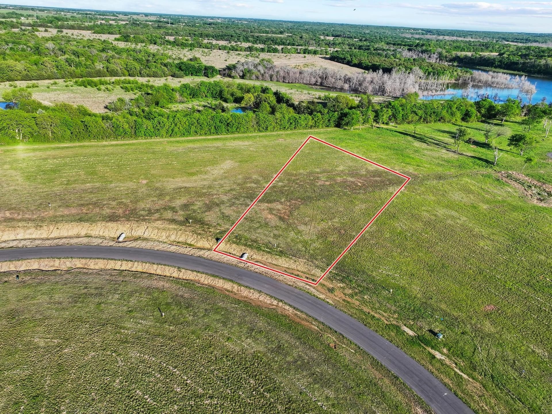 1.2 acres in Fannin County gallery image 3