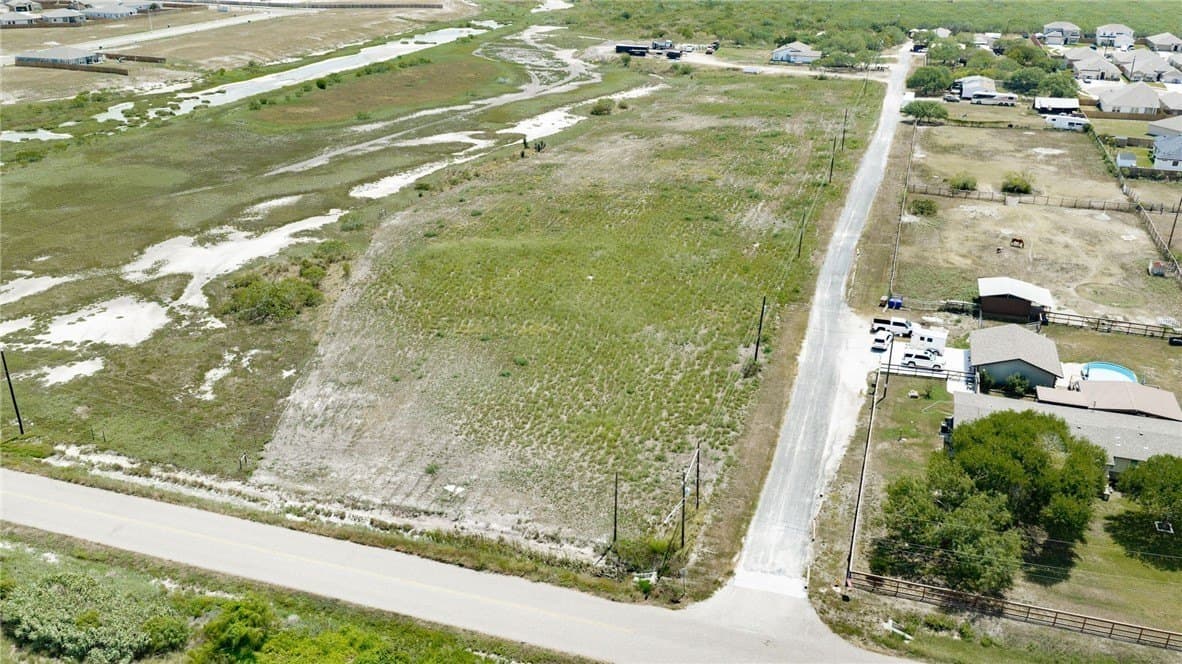 4.87 acres in Nueces County - photo 10