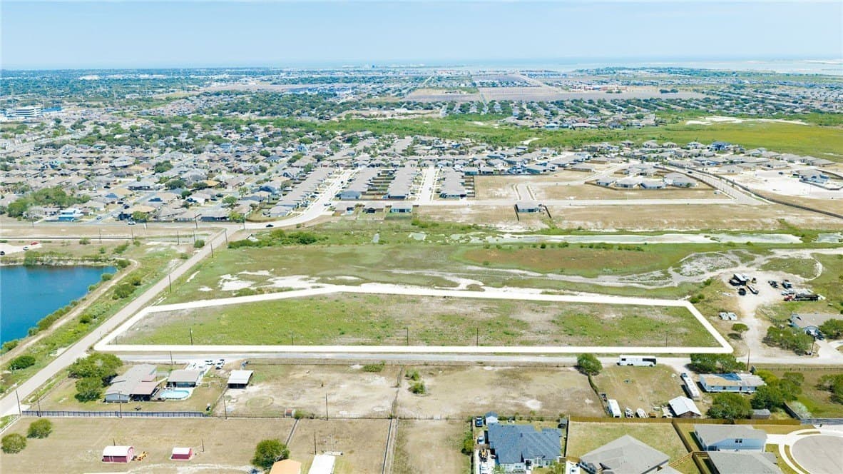 4.87 acres in Nueces County - photo 6