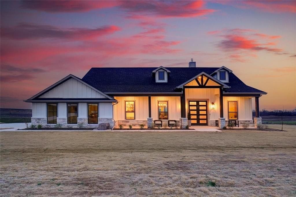 10.01 acres in Hill County