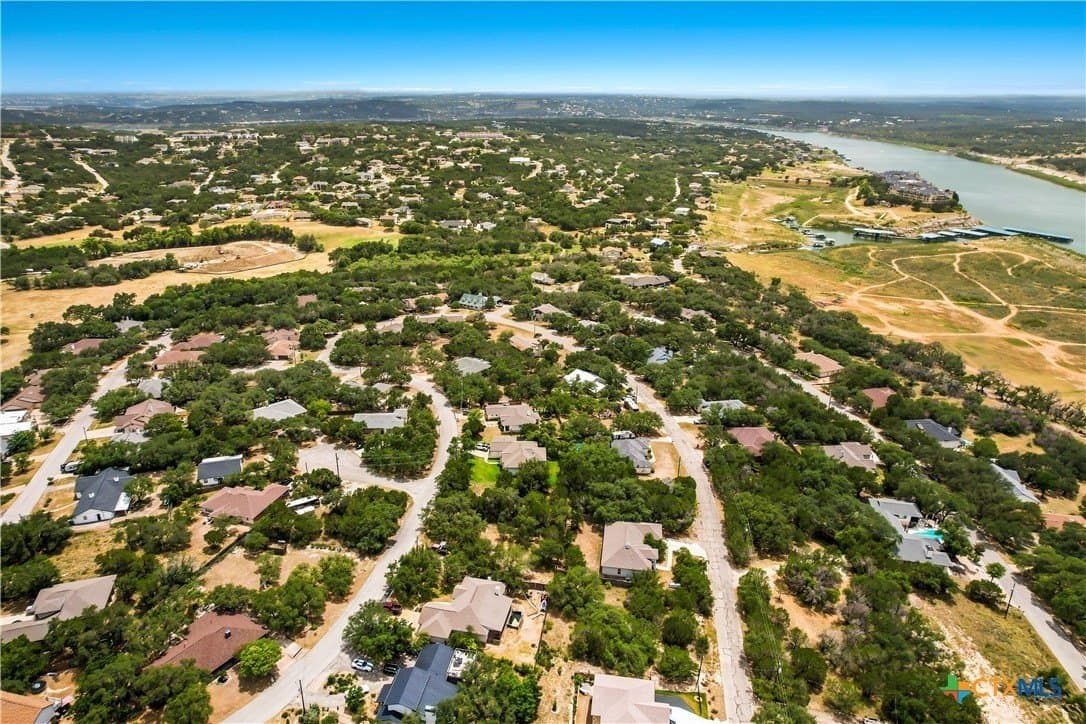 0.24 acres in Travis County gallery image 3