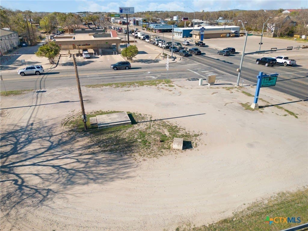 0.2 acres in Lampasas County - photo 8