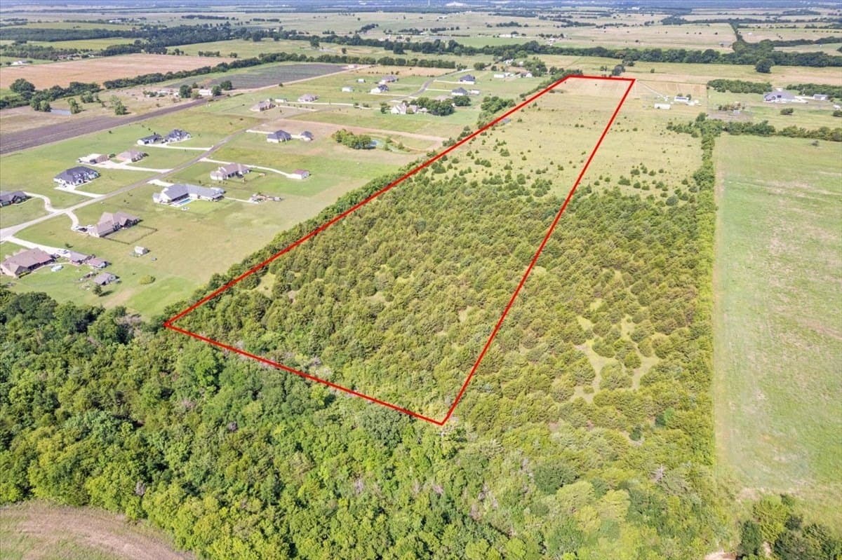 22.94 acres in Hunt County - photo 14