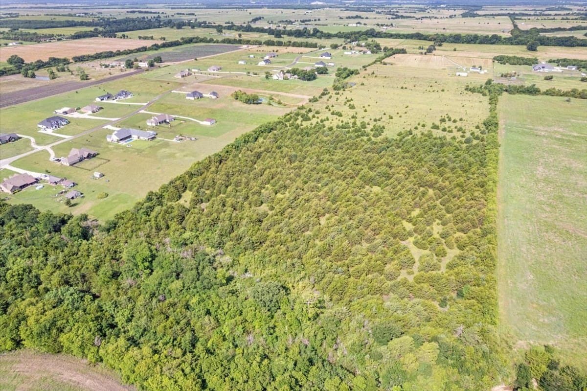 22.94 acres in Hunt County - photo 19
