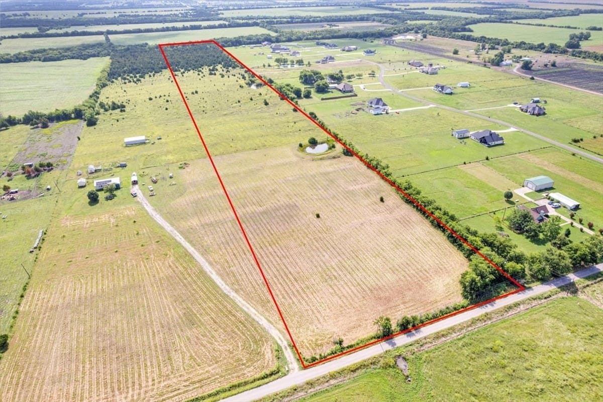 22.94 acres in Hunt County - photo 13