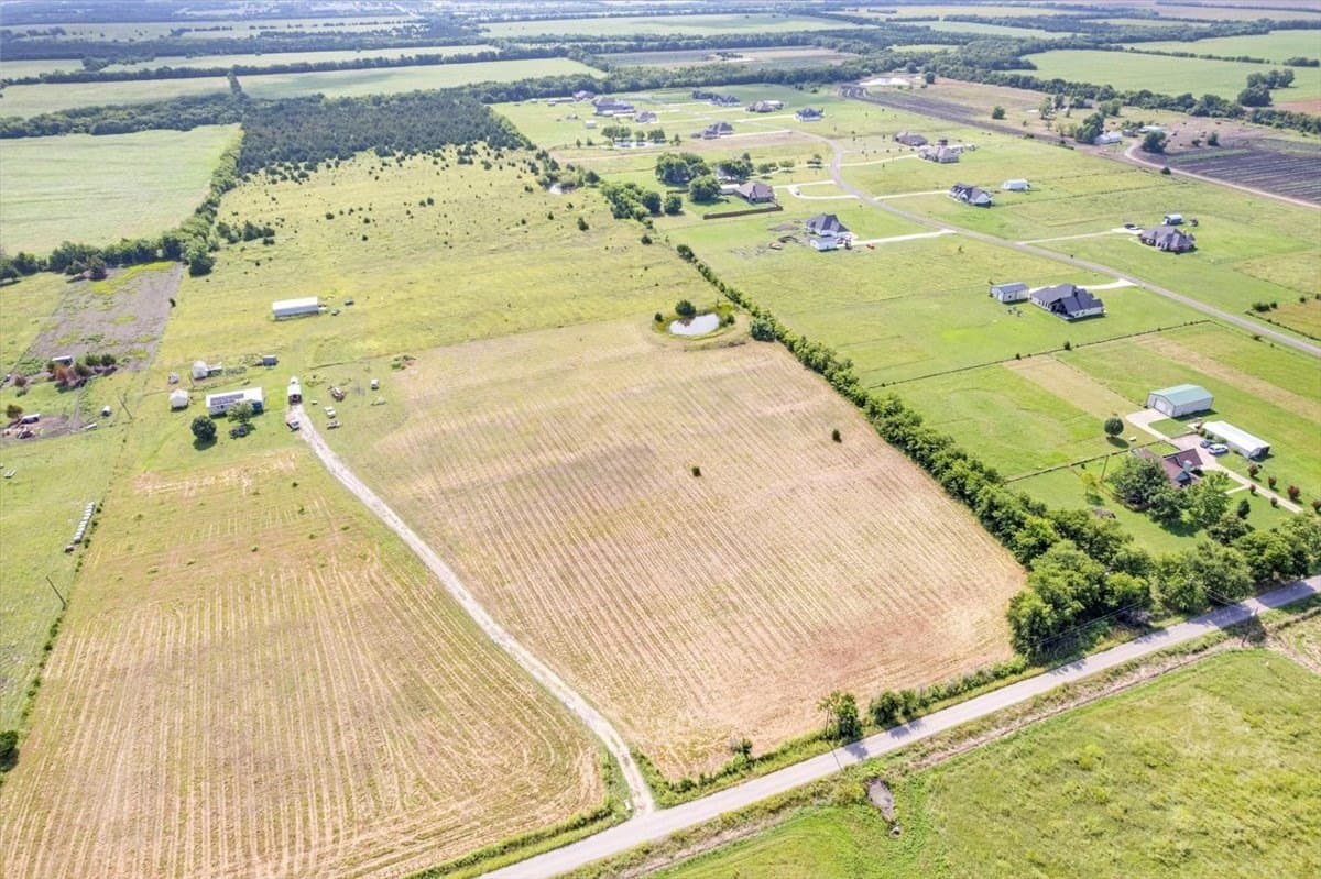 22.94 acres in Hunt County - photo 18