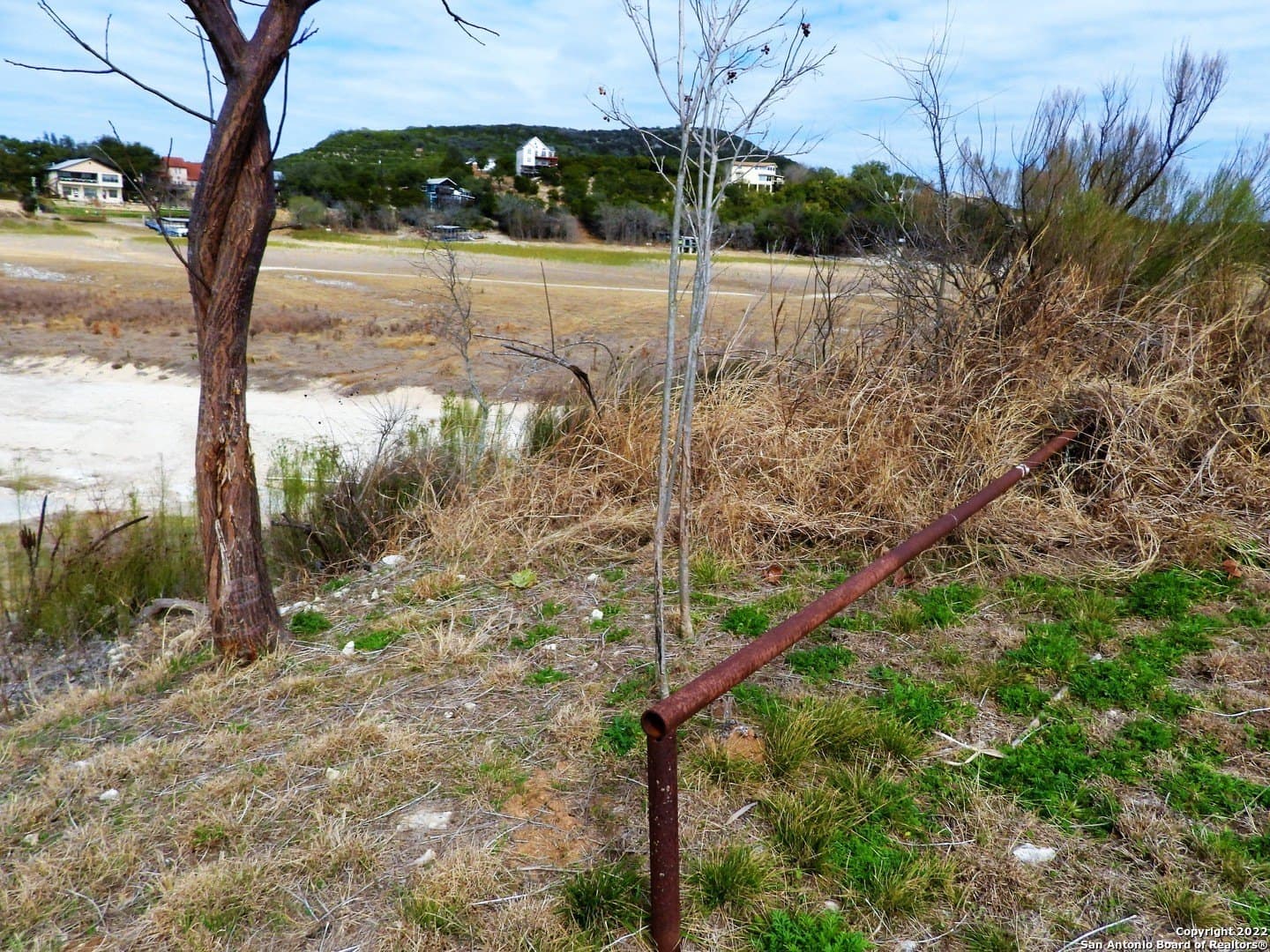 0.56 acres in Bandera County - photo 8