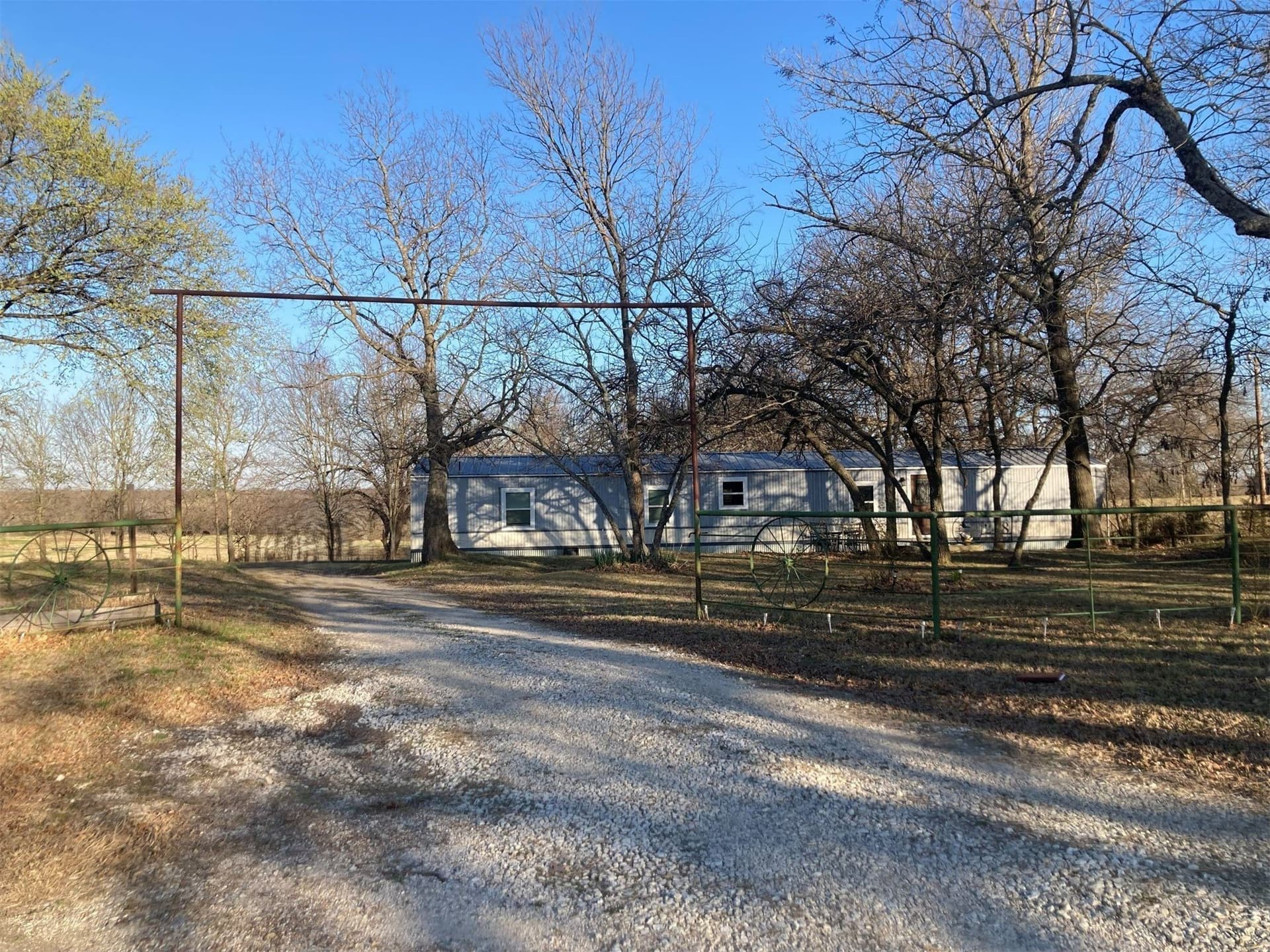 42.3 acres in Grayson County - photo 2