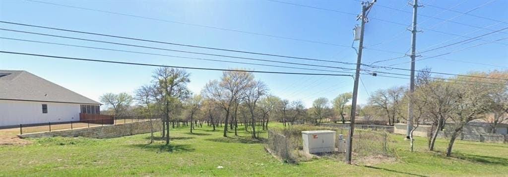 1.5 acres in McLennan County