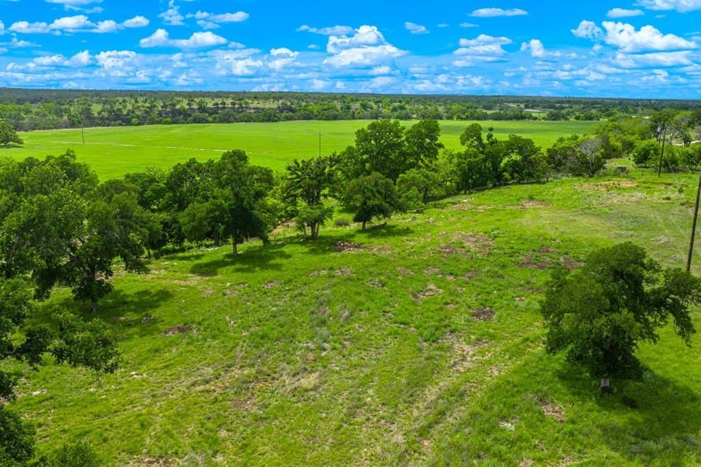 72.42 acres in Gillespie County - photo 6