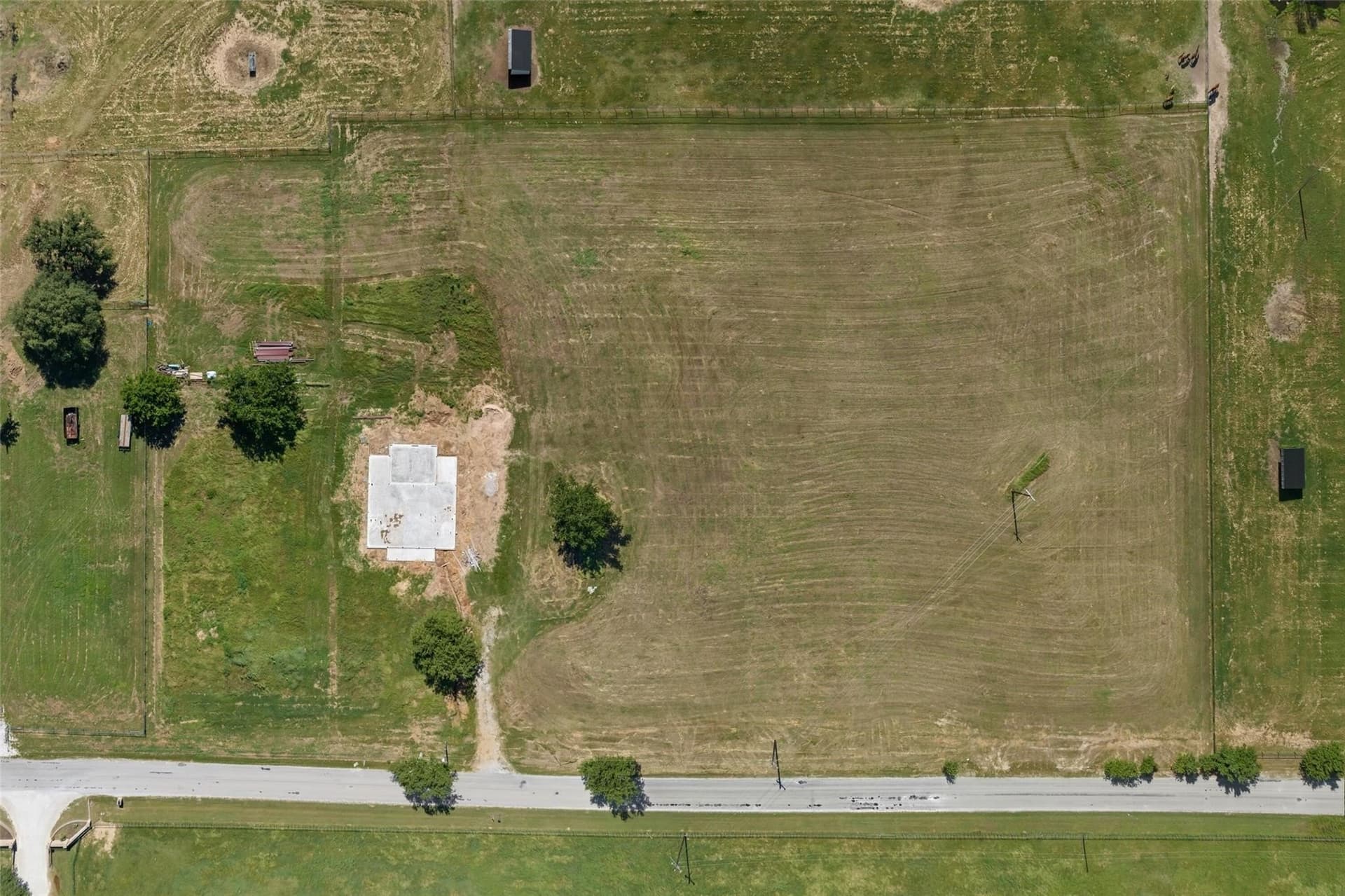 1 acres in Cooke County - photo 3
