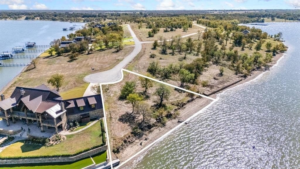 1.01 acres in Navarro County gallery image 2