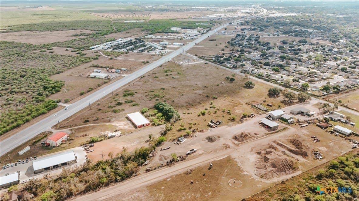 18.73 acres in Victoria County gallery image 4