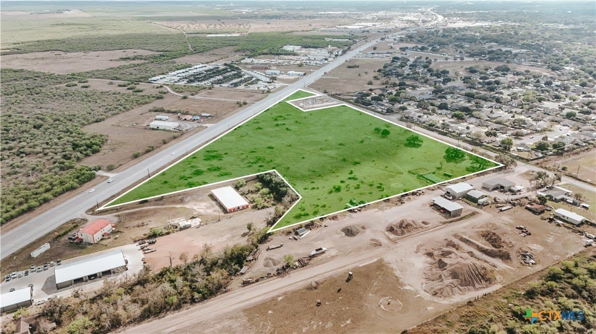 18.73 acres in Victoria County gallery image 3