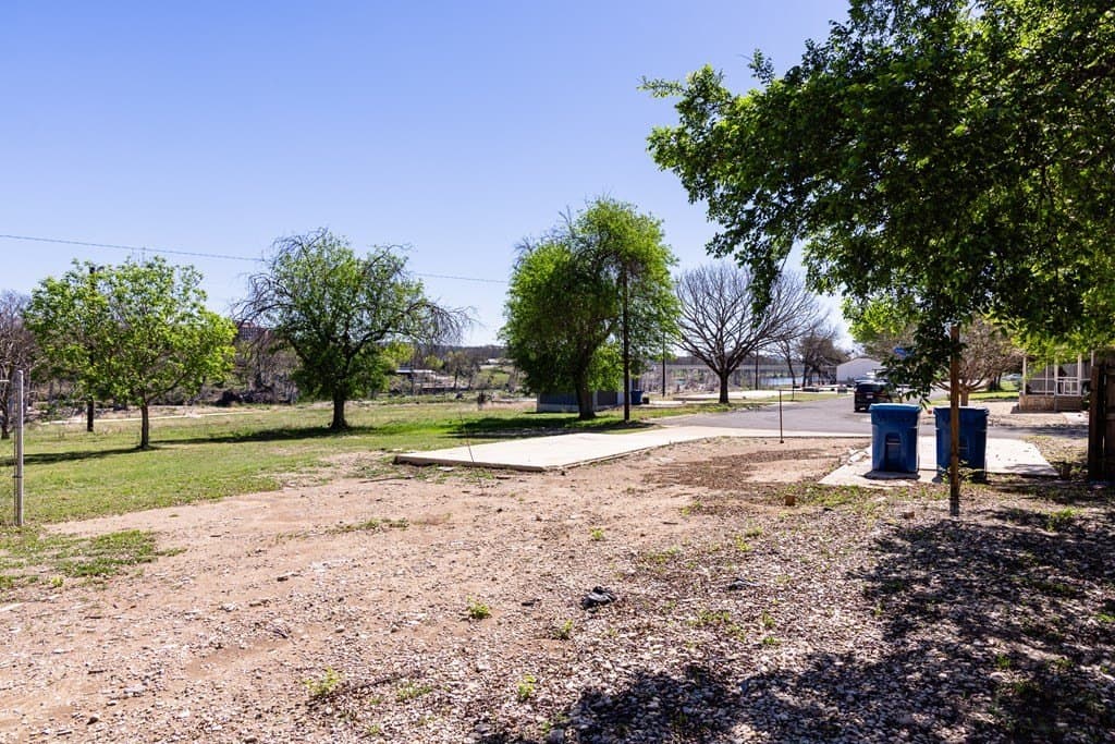 0.24 acres in Kerr County gallery image 2