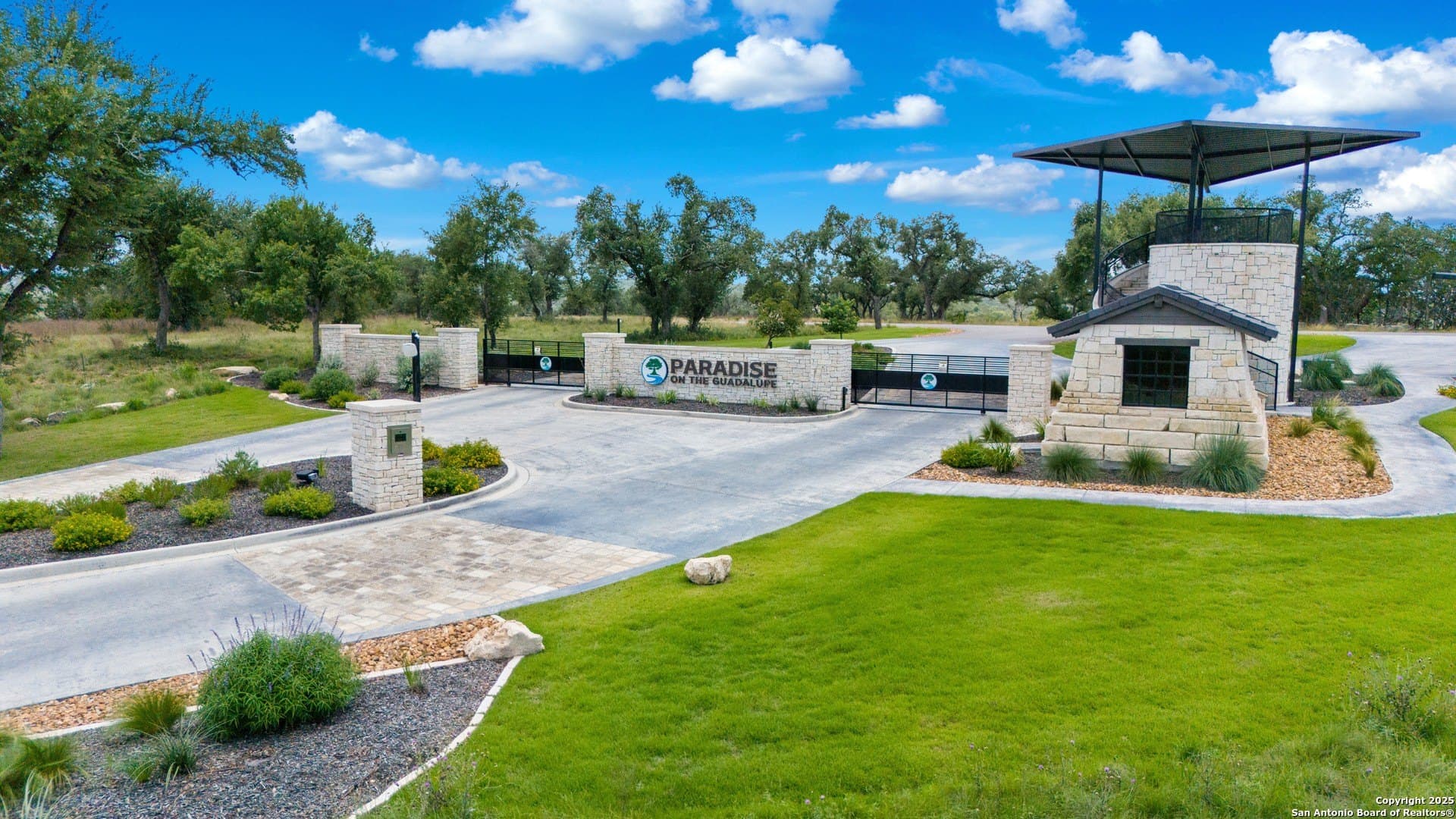 1.07 acres in Comal County - photo 5