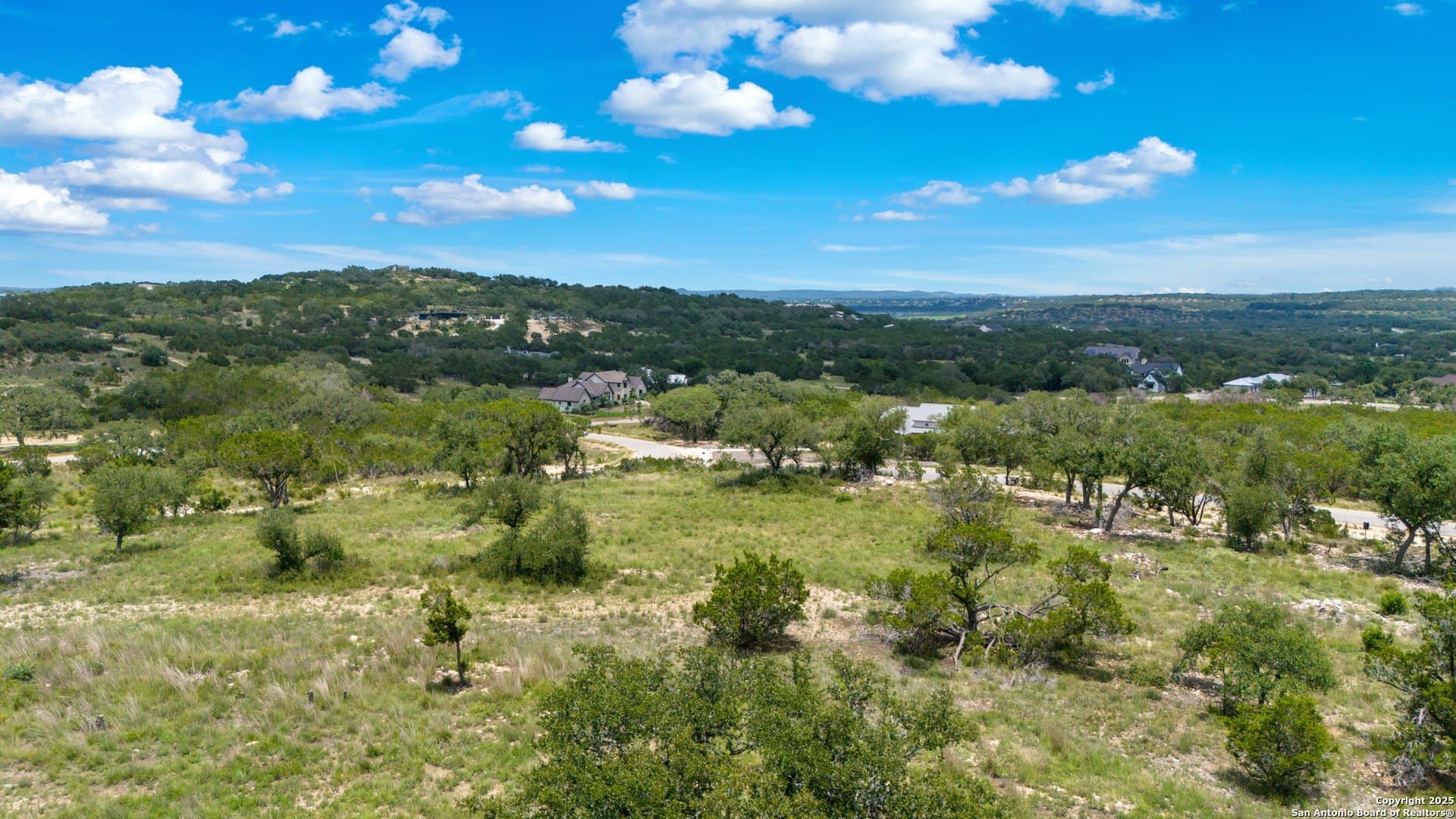 1.07 acres in Comal County - photo 8
