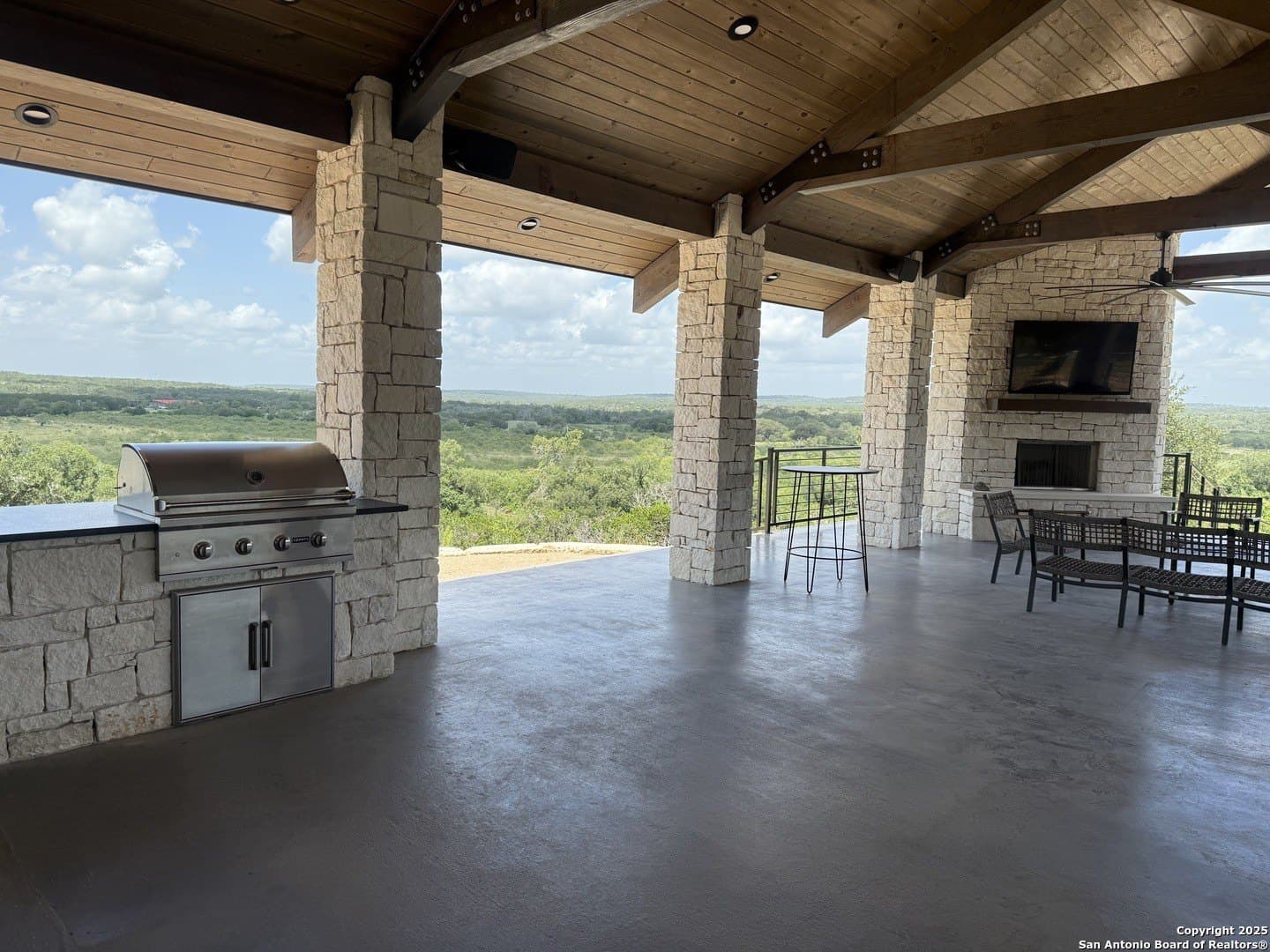 1.07 acres in Comal County - photo 20