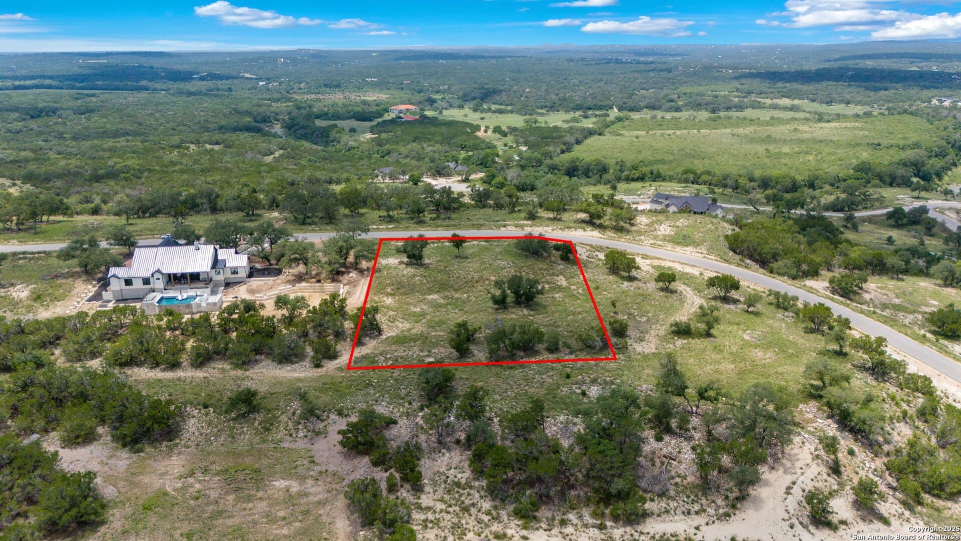 1.07 acres in Comal County - photo 9