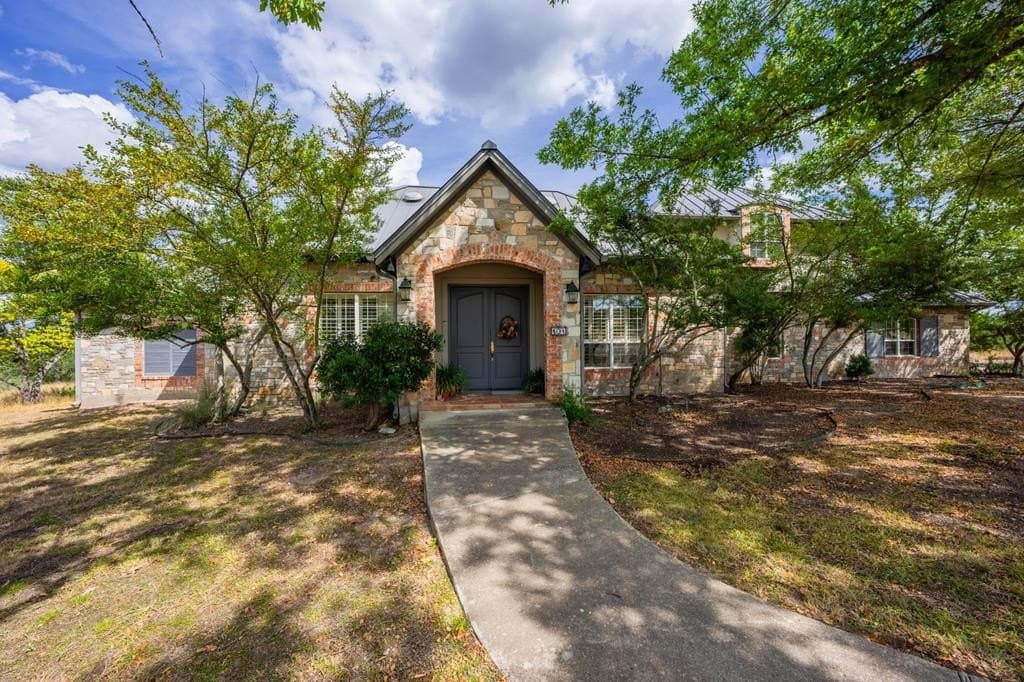 10.33 acres in Kerr County