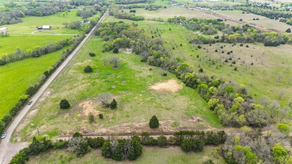 1.85 acres in Hunt County gallery image 3