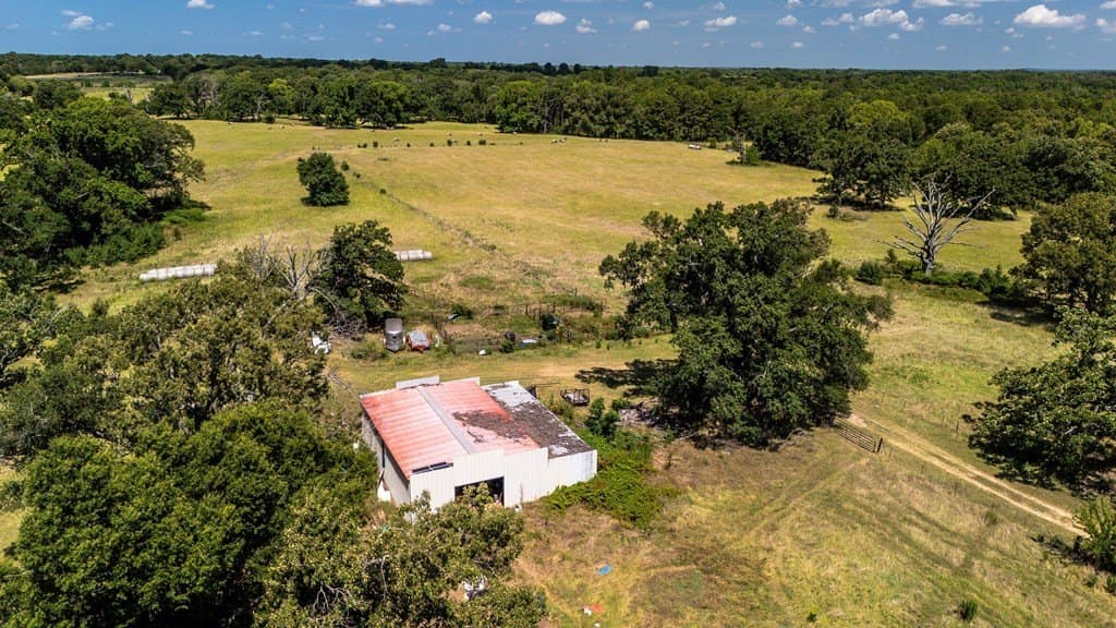 56.56 acres in Henderson County - photo 2