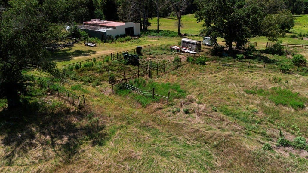 56.56 acres in Henderson County - photo 10