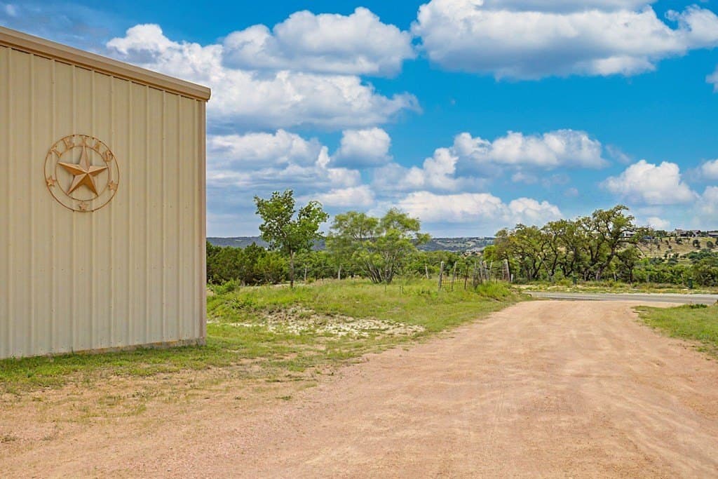 10 acres in Gillespie County - photo 18