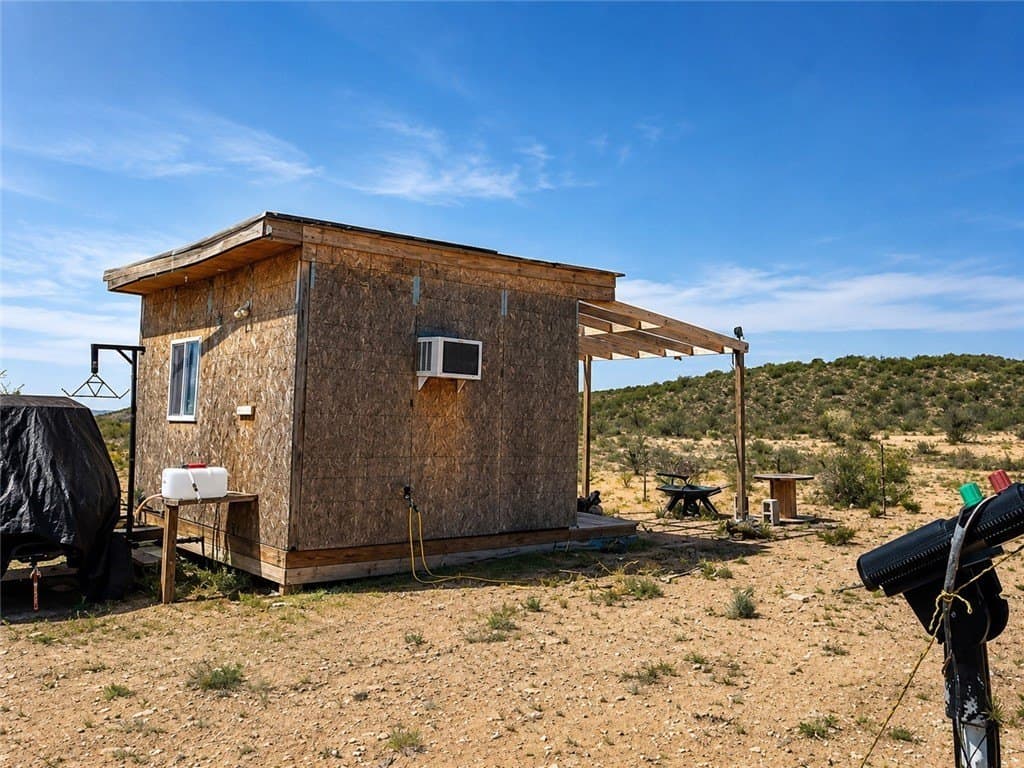 57.28 acres in Val Verde County gallery image 4